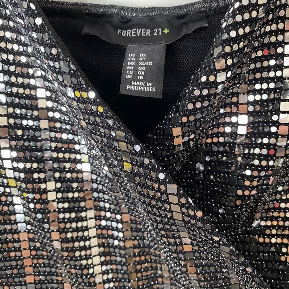 Sparkly Romper - Picture 2 of 4